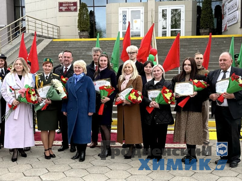 Добровольная дружина_Доска почёта Октябрьского района города Гродно_апрель.jpeg
